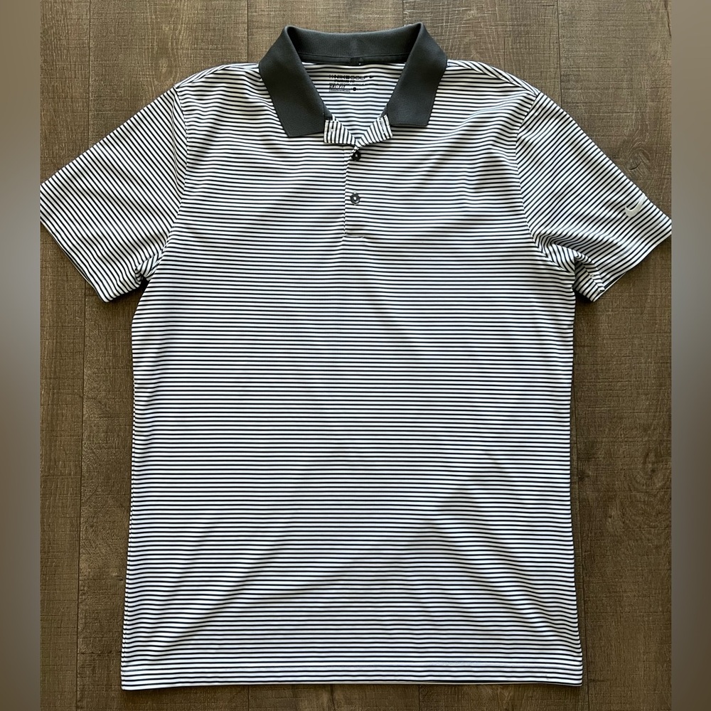 SOLD Like New Nike dri-fit polo